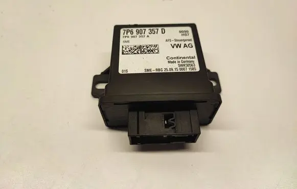 Volkswagen Golf VII Light module LCM 7P6907357D