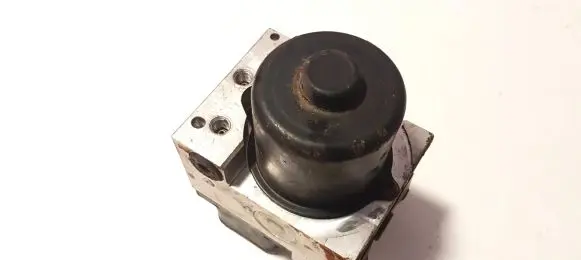 Lexus RX 300 ABS Pump 4451048010 1330004100 05T05830