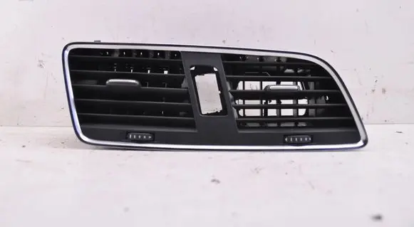 Audi Q3 8U Dashboard air vent grill cover trim 8U1820951B