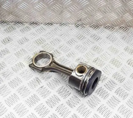 Volkswagen PASSAT B6 Piston 038198401D 03G107065J