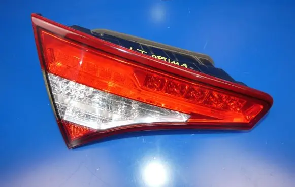 KIA Optima Rear/tail lights 0DT0AA