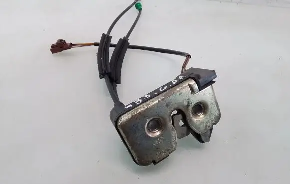 Ford Fusion Tailgate/trunk/boot lock/catch/latch A43102BD