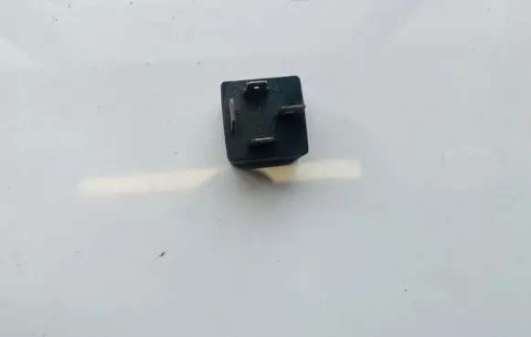 Renault Megane I Other relay 12V50A03525