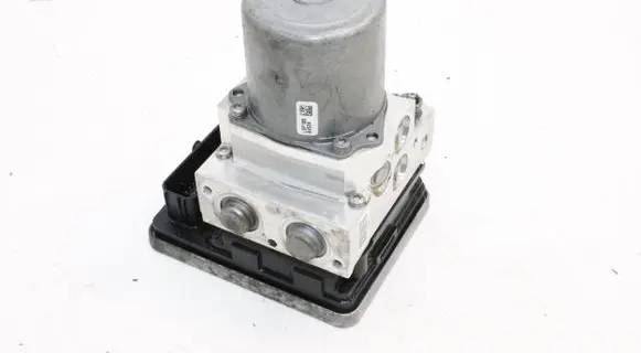 BMW 6 G32 Gran Turismo ABS Pump 6896984