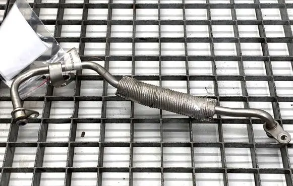 Mercedes-Benz GLE W167 Turbo turbocharger oiling pipe/hose A2562030600