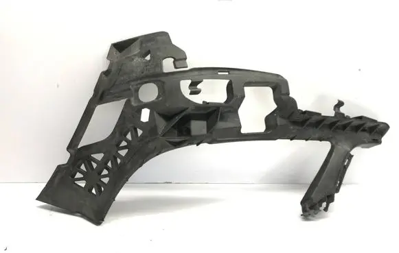 Mercedes-Benz C W204 Front bumper mounting bracket A2048850765