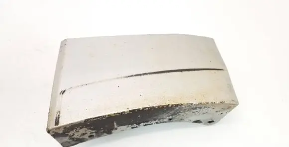 Fender trim (molding)