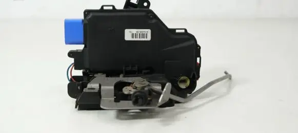 Audi A8 S8 D3 4E Front door lock 4E1837015