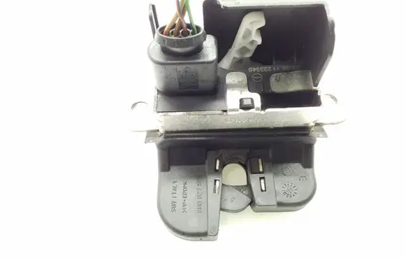 Volkswagen Polo V 6R Tailgate/trunk/boot lock/catch/latch 6R0827505B