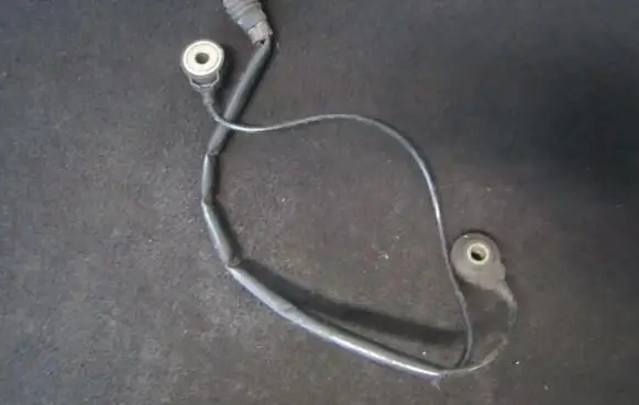 BMW X5 E53 Detonation knock sensor 0261231136 1709317