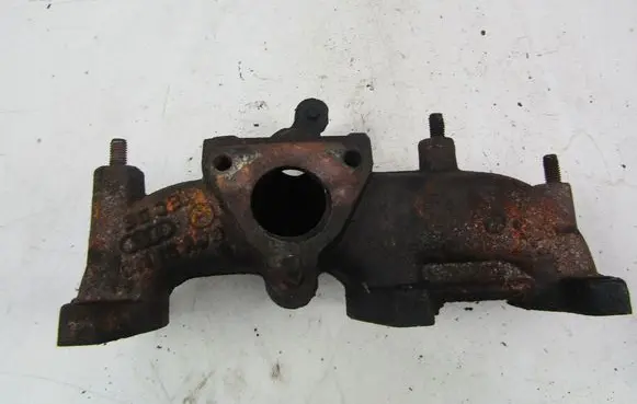 Volkswagen Polo III 6N 6N2 6NF Exhaust manifold 