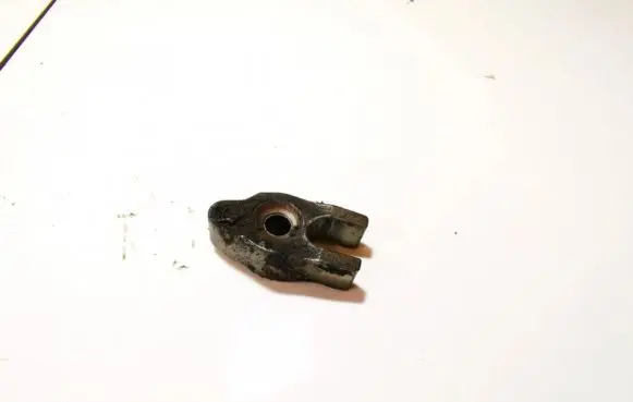 Toyota Urban Cruiser (XP110) Fuel Injector clamp holder