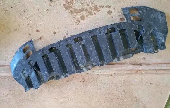 Nissan Leaf II (ZE1) Front bumper skid plate/under tray 626635SH0A