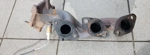 Nissan Pathfinder R50 Exhaust manifold
