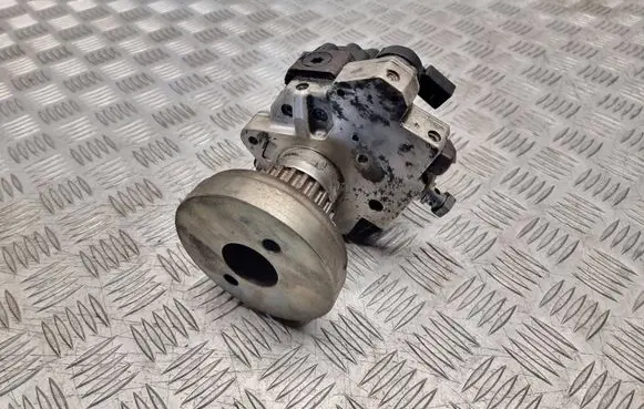 Volkswagen Phaeton Fuel injection high pressure pump 0445010125 059130755N