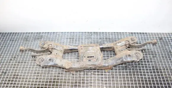 Toyota Avensis T270 Rear subframe 