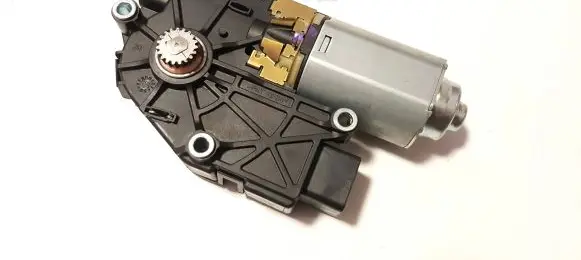 Hyundai Sonata Sunroof motor/actuator 81671C1000 RK00636