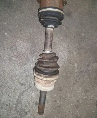 Nissan Pathfinder R50 Front driveshaft