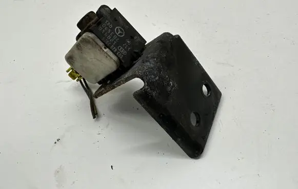 Mercedes-Benz S W221 Airbag deployment crash/impact sensor A0038202926
