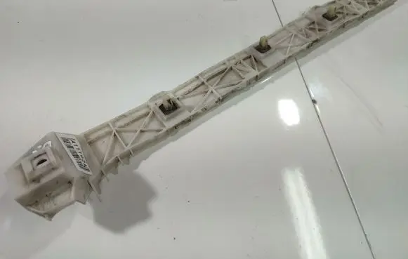 Mitsubishi Grandis Rear bumper mounting bracket 