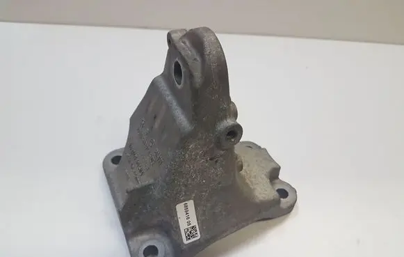 BMW 4 F36 Gran coupe Engine mounting bracket 6859416