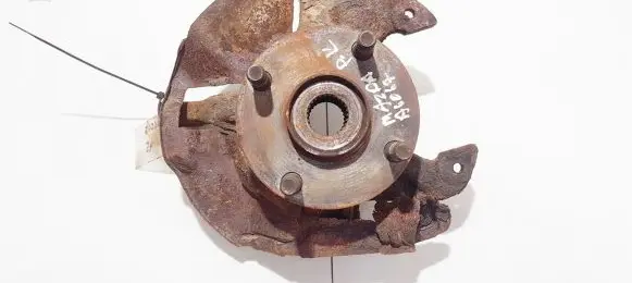 Mazda 323 F Front wheel hub