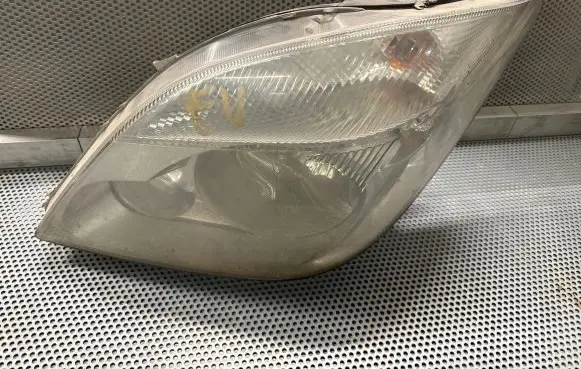 Mercedes-Benz Sprinter W906 Headlight/headlamp A9068200161