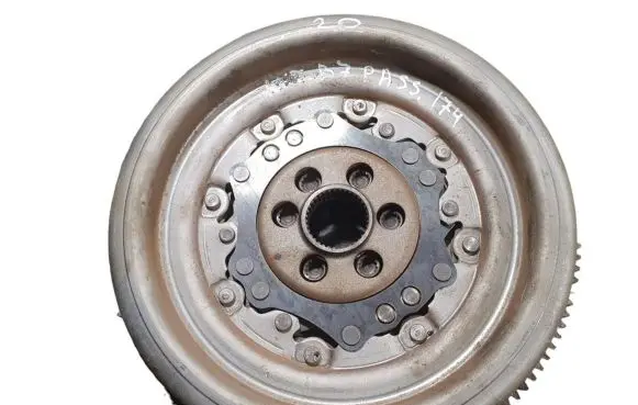 Volkswagen PASSAT B7 Clutch set kit 03L105266DF