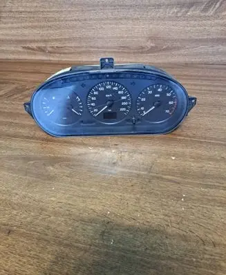 Renault Megane I Speedometer (instrument cluster) 7700847782D 216151503C NS0049072R