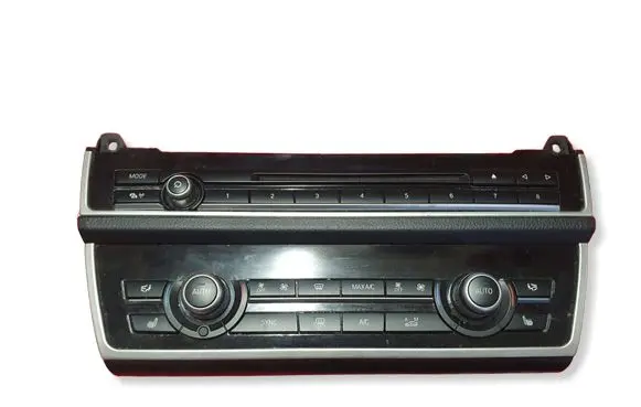 BMW 5 F10 F11 Climate control unit 9352761