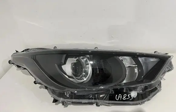 Toyota Yaris XP210 Headlight/headlamp KOITO