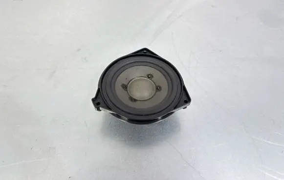 Mercedes-Benz S W222 Panel speaker A2228200702