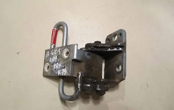 Audi A6 S6 C5 4B Rear door lower hinge 4B0833412E