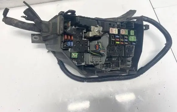 Ford Mondeo MK IV Fuse box set 6g9t14a067ab 6g9t-14a067-ab
