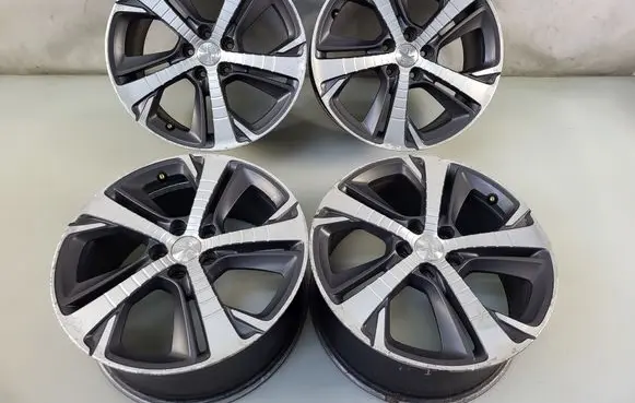 Peugeot 308 R18 alloy rim 9806253277