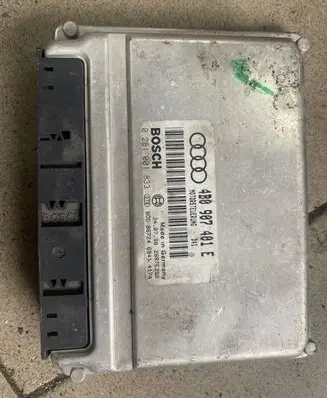Audi A6 S6 C5 4B Engine control unit/module 4B0907401E