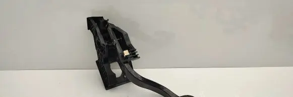 BMW 2 F44 Brake pedal 6856596 BMWBAZCZ 19929610