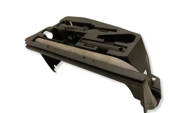 Audi A6 S6 C6 4F Tool set 4F5012111A
