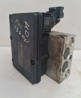 Volvo V70 ABS Pump 30714956 00401396D0 10092504113