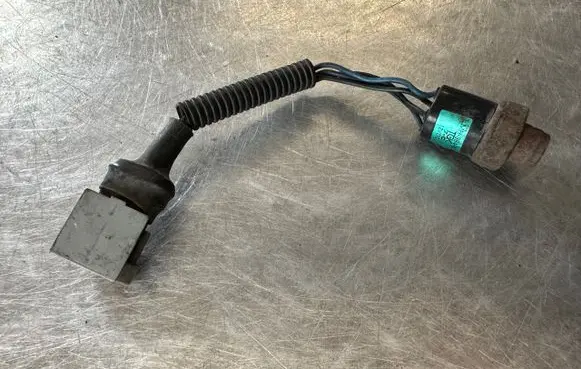 Renault Laguna I Air conditioning (A/C) pressure sensor LMH984827