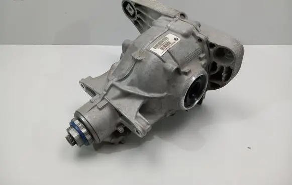 BMW X7 G07 Rear differential 8662657