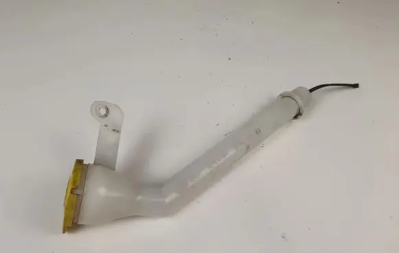 Nissan Qashqai Window washer liquid tank fill tube 