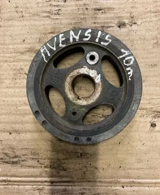 Toyota Avensis T270 Crankshaft pulley