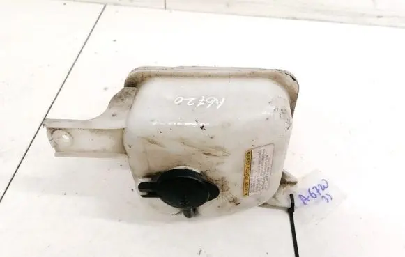 Coolant expansion tank/reservoir