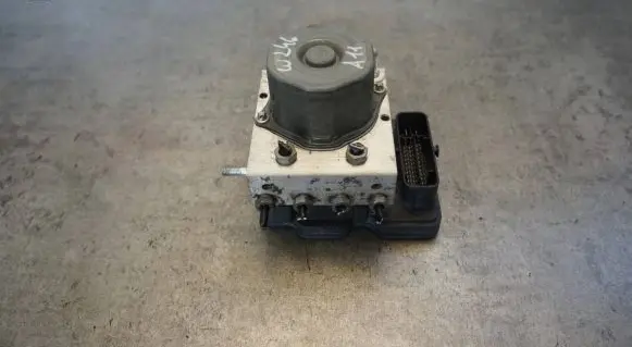 Mercedes-Benz B W246 W242 ABS Pump A0004312000 0265956006