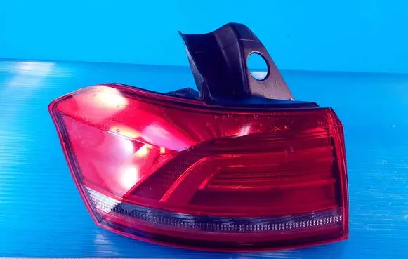 Volkswagen PASSAT B8 Rear/tail lights 3G9945311