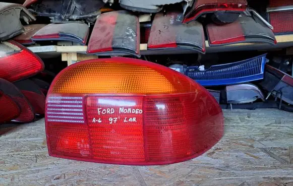 Ford Mondeo MK II Rear/tail lights 93BG13A602BC 93BG13N004CC