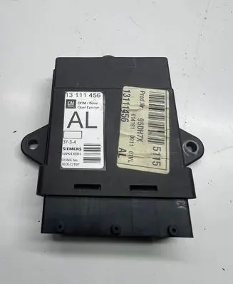 Opel Vectra C Door control unit/module 13111456 360572197 5WK46001