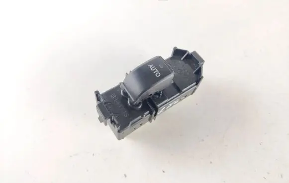 Lexus RX 330 - 350 - 400H Electric window control switch 8403048090