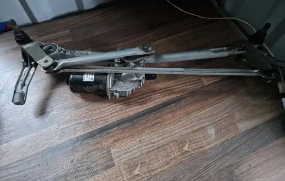 BMW 3 E90 E91 Windshield/front glass wiper blade 